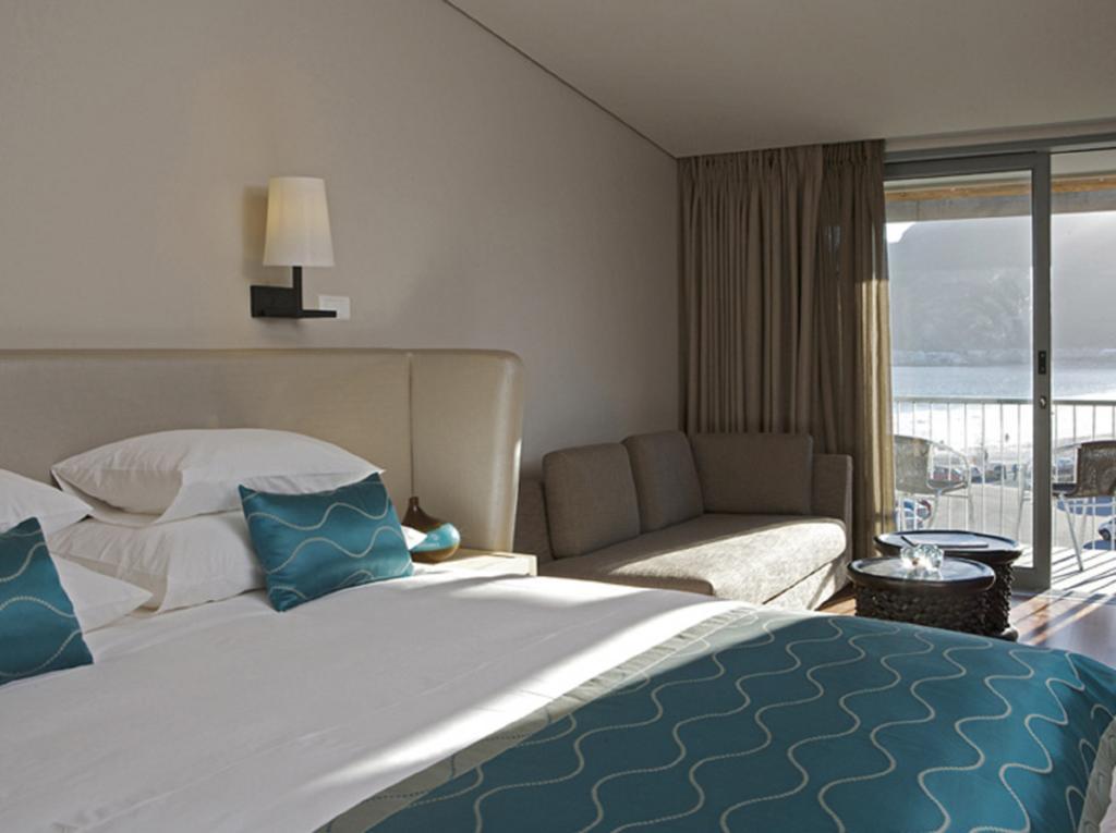 Chapmans Peak Beach Hotel Hout Bay Exterior photo
