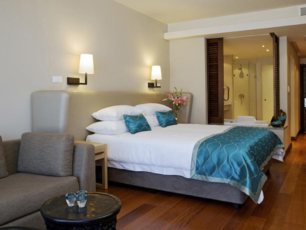 Chapmans Peak Beach Hotel Hout Bay Room photo