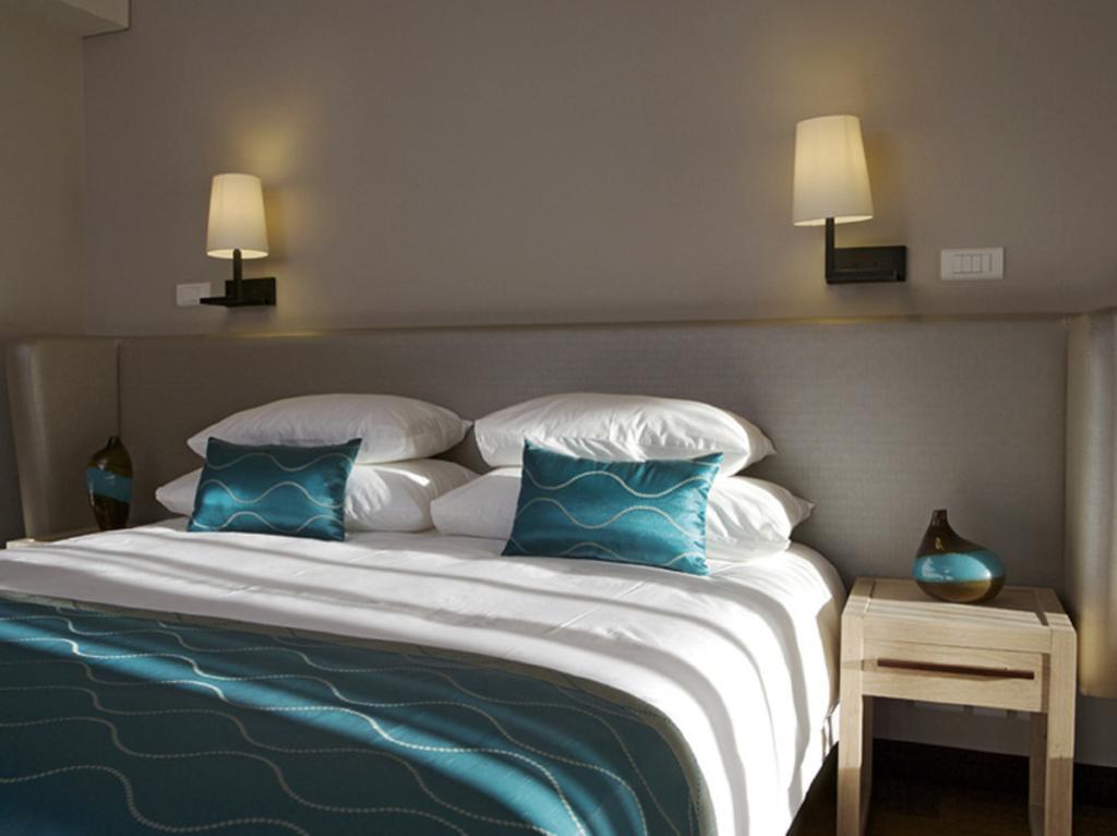 Chapmans Peak Beach Hotel Hout Bay Room photo