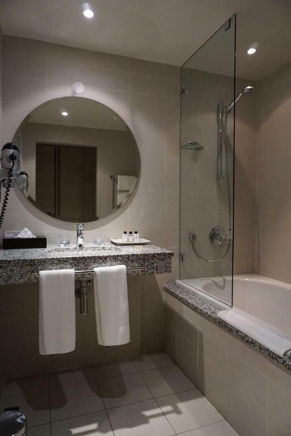 Chapmans Peak Beach Hotel Hout Bay Exterior photo